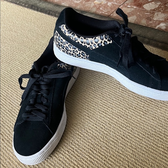 Puma Women's Black and White Sneakers - Picture 2 of 6